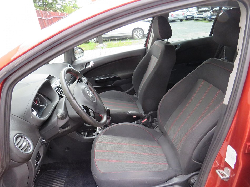 Opel Corsa 1.2i 