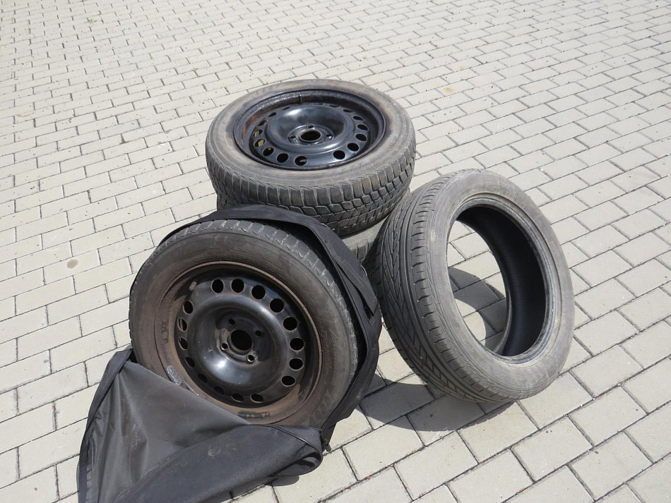 Opel Corsa 1.2i 