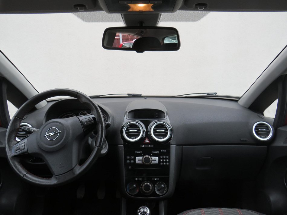 Opel Corsa 1.2i 