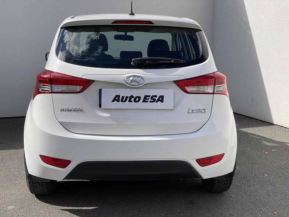 Hyundai Ix20 1.4i 