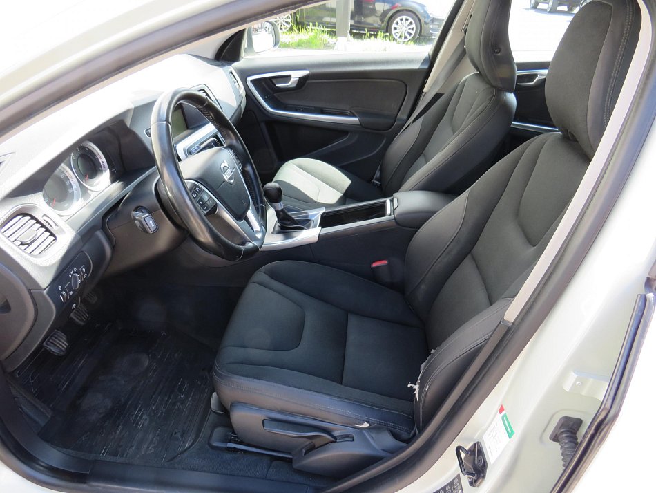 Volvo V60 1.6D 