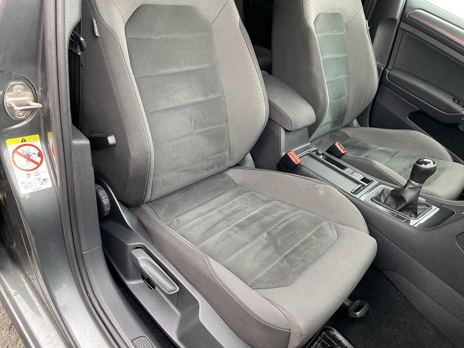 Volkswagen Golf 1.0TSi Comfortline