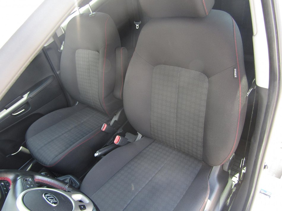 Kia Venga 1.6i 