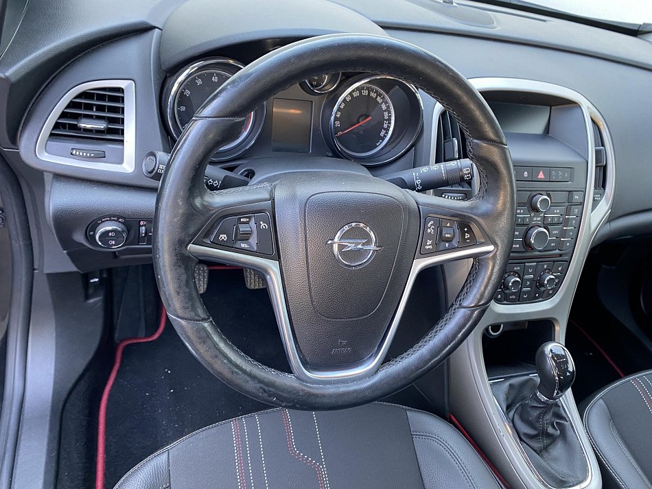 Opel Astra 1.4T 