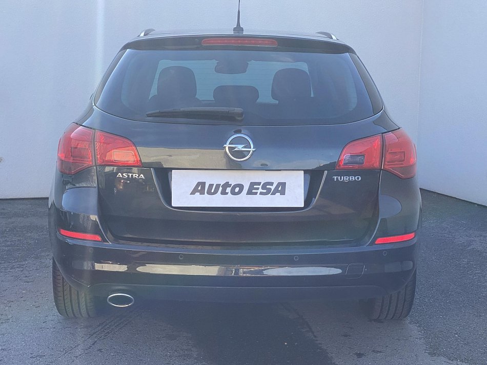 Opel Astra 1.4T 