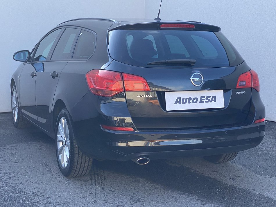 Opel Astra 1.4T 
