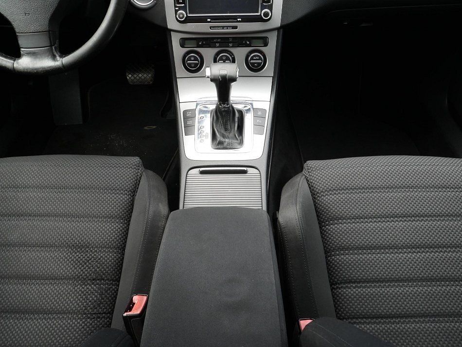 Volkswagen Passat 2.0TDi Sport