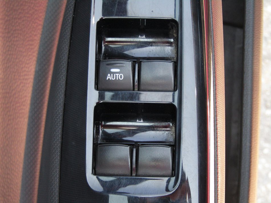 Mitsubishi Space Star 1.2 i 