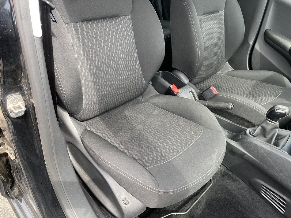 Peugeot 208 1.4i 