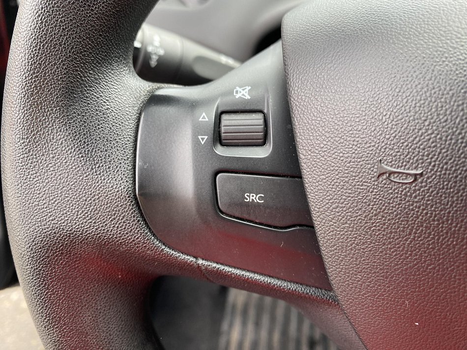 Peugeot 208 1.4i 