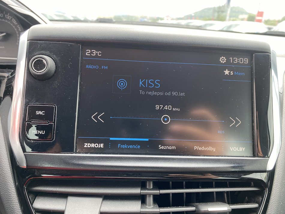 Peugeot 208 1.4i 