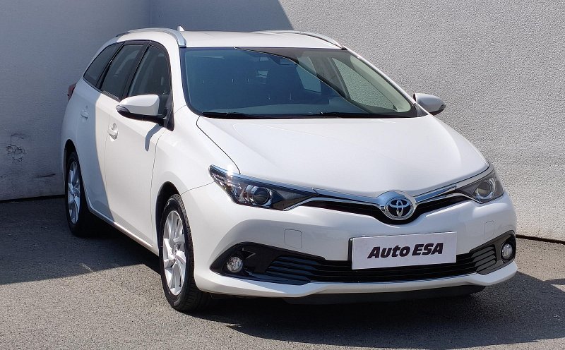 Toyota Auris 1.6 VVT-i 