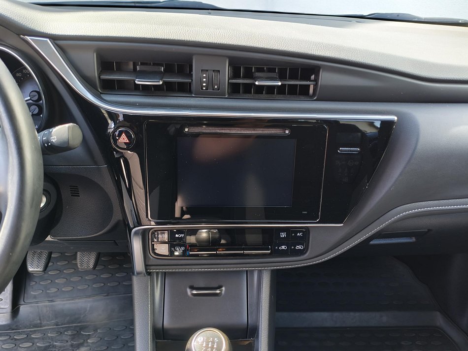 Toyota Auris 1.6 VVT-i 