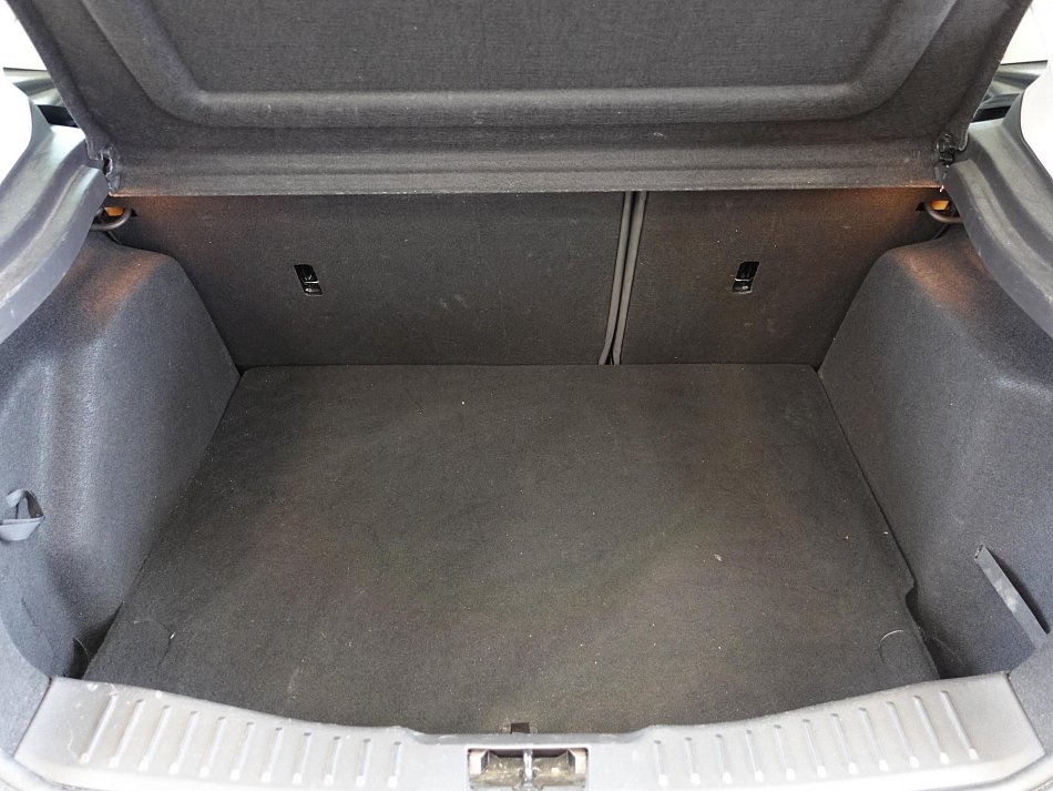Ford Focus 1.6i 