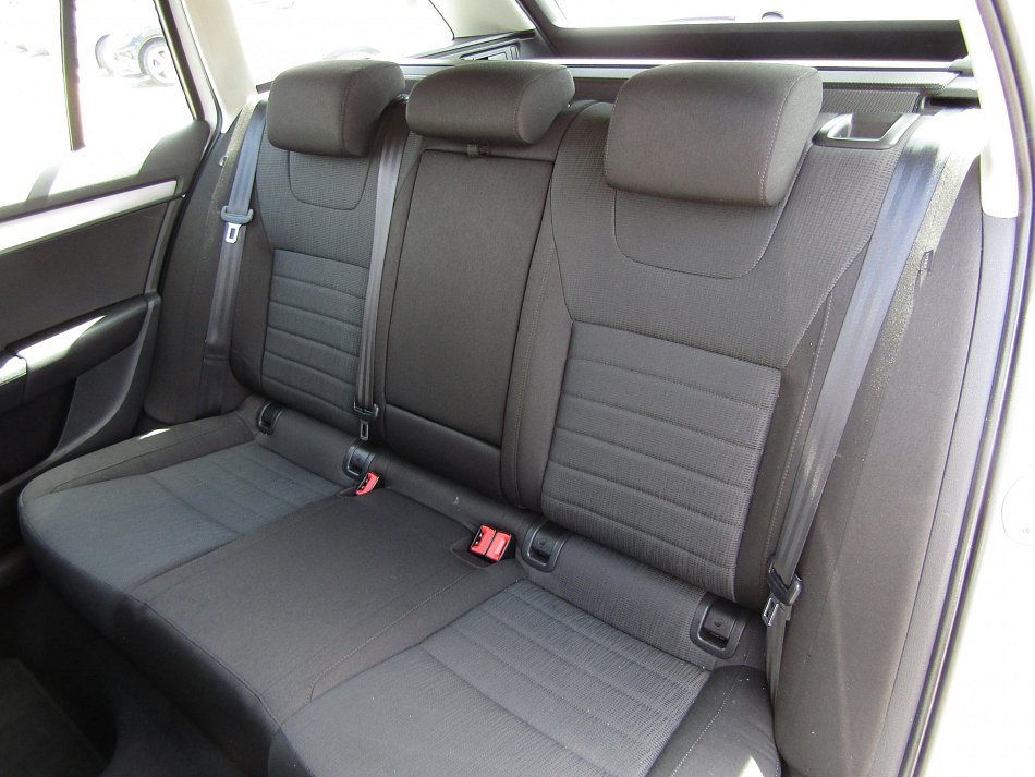 Škoda Octavia III 2.0 TDi Elegance 4x4