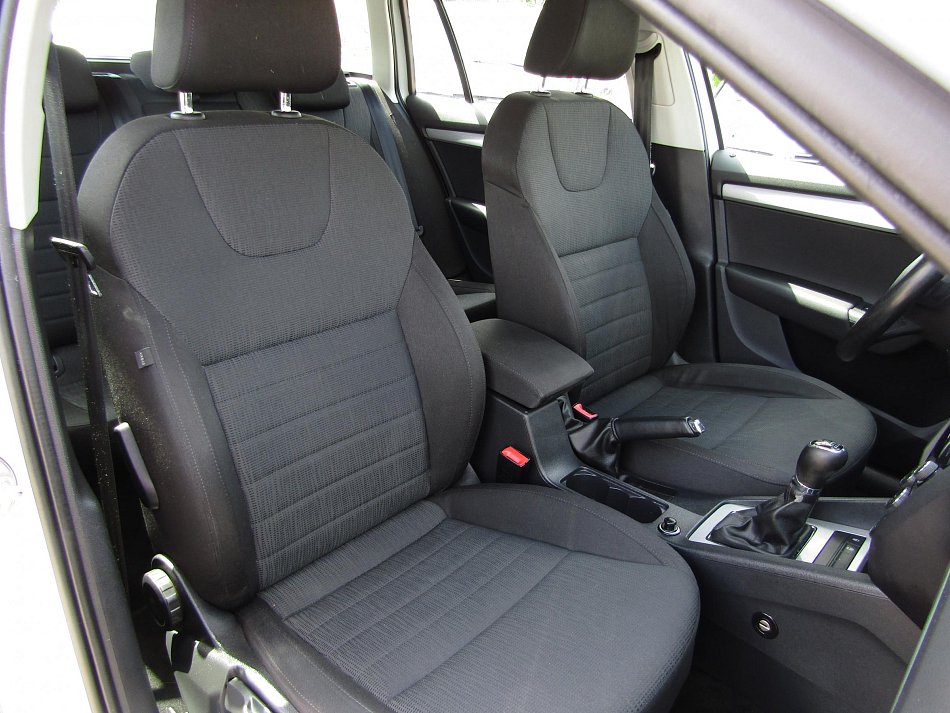 Škoda Octavia III 2.0 TDi Elegance 4x4