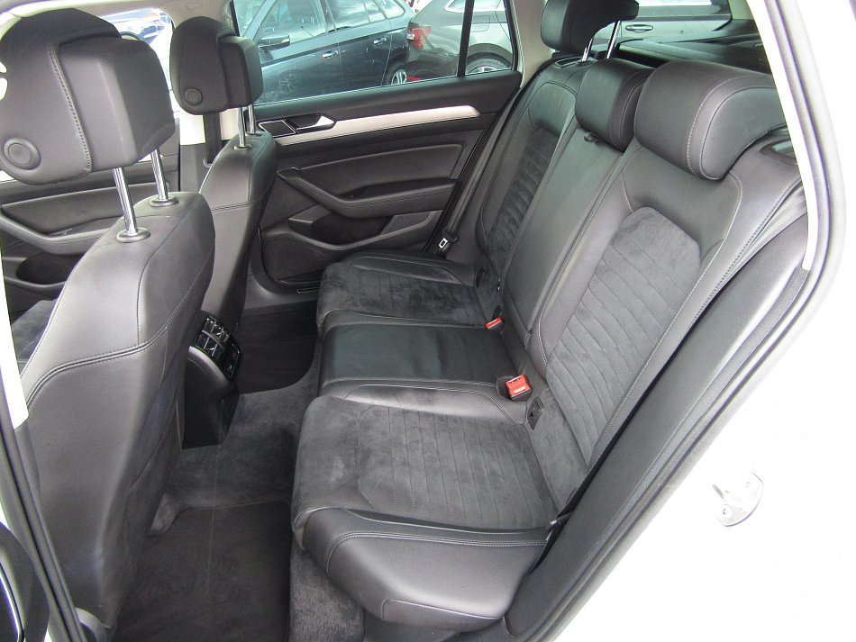 Volkswagen Passat 2.0 TDi Highline