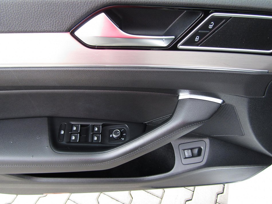 Volkswagen Passat 2.0 TDi Highline