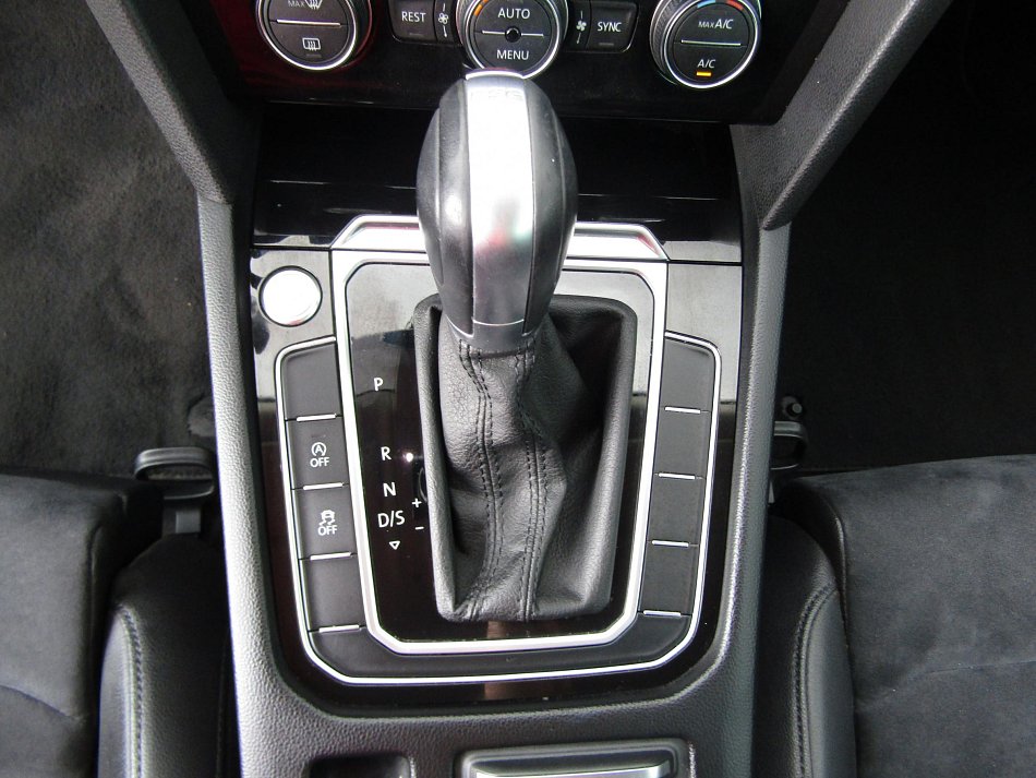Volkswagen Passat 2.0 TDi Highline
