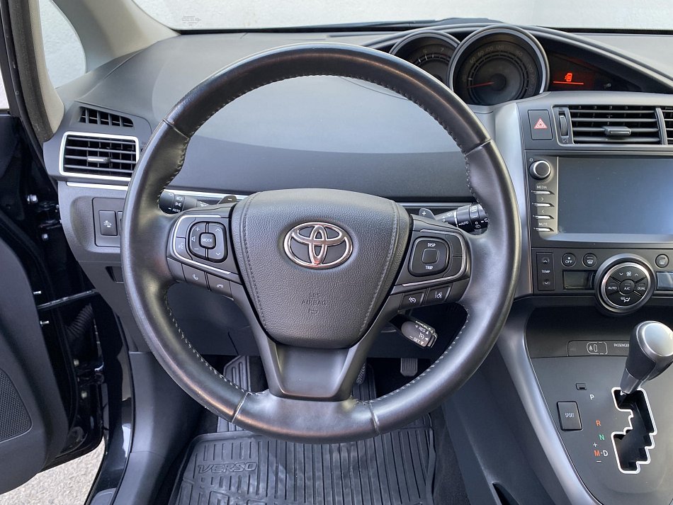 Toyota Verso 1.8i 