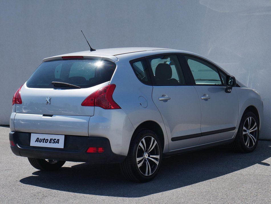 Peugeot 3008 1.6 i 