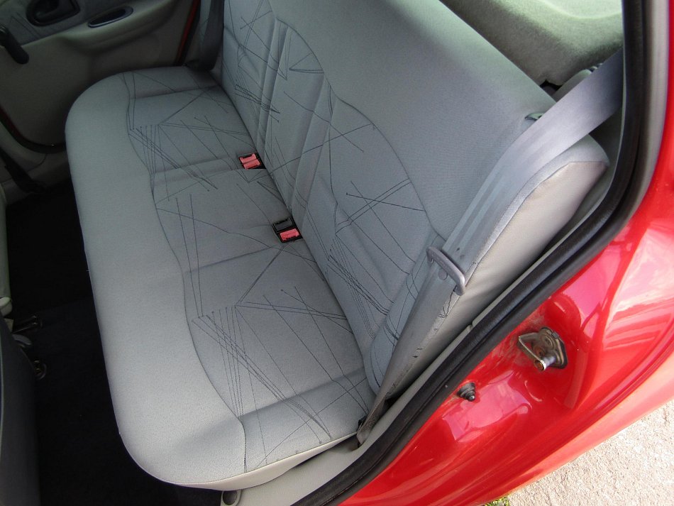 Renault Clio 1.2I 