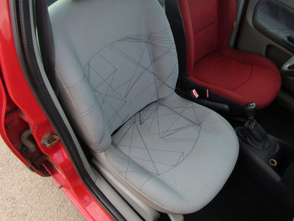 Renault Clio 1.2I 