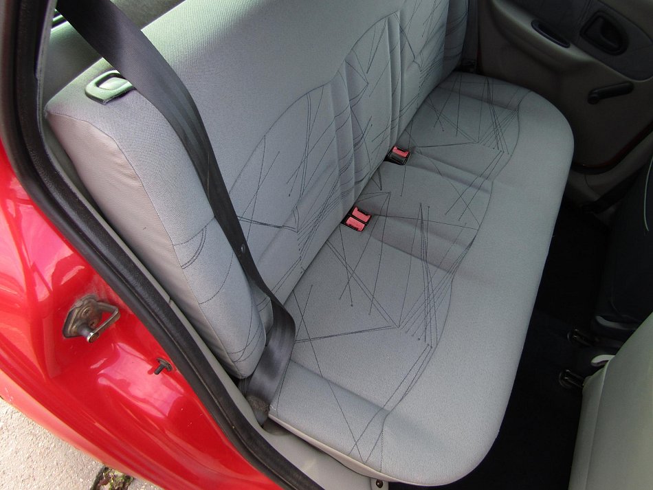 Renault Clio 1.2I 