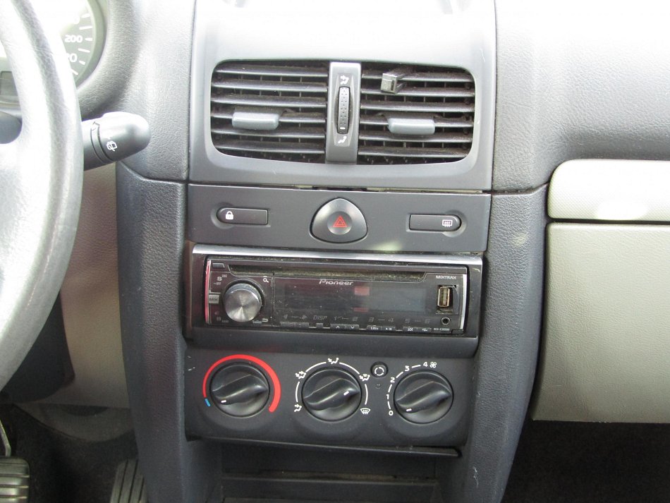 Renault Clio 1.2I 