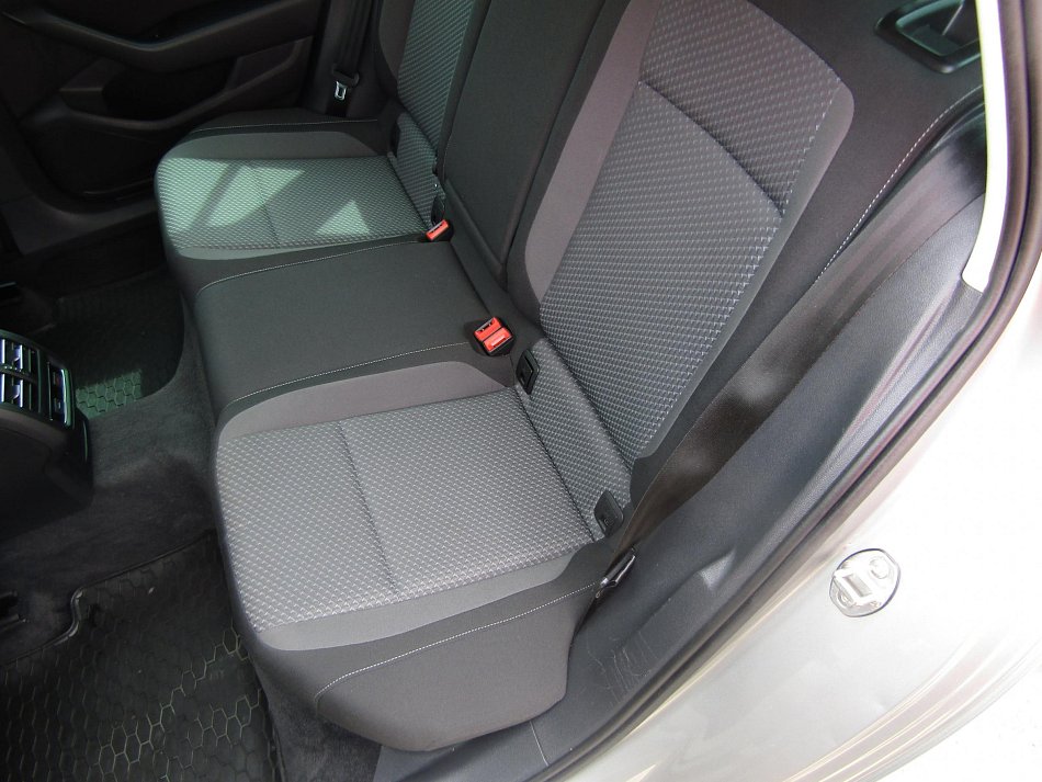 Volkswagen Passat 2.0 TDi 