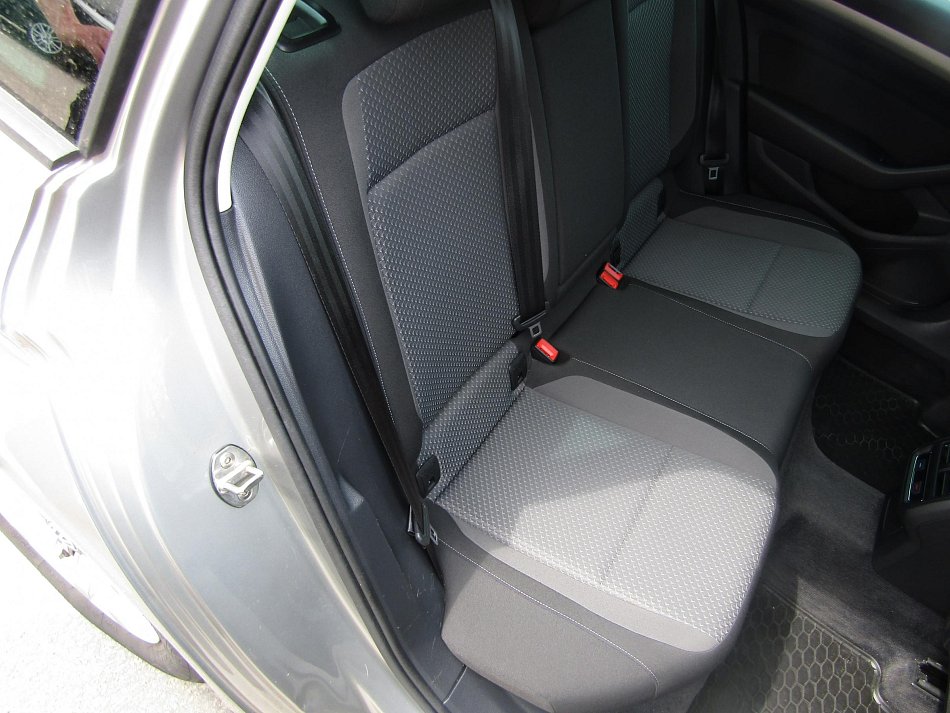 Volkswagen Passat 2.0 TDi 