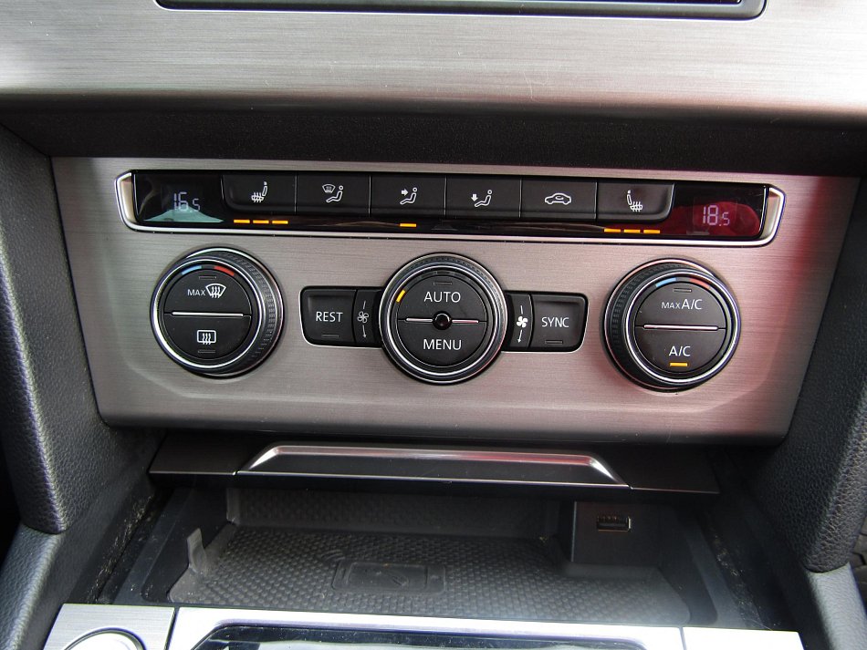 Volkswagen Passat 2.0 TDi 