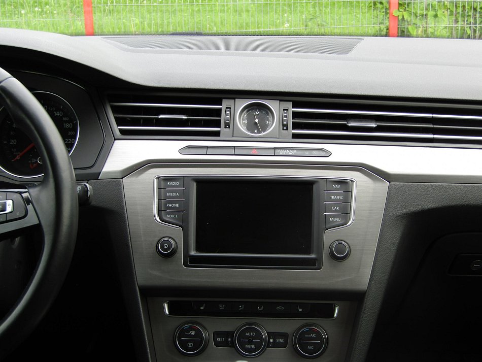 Volkswagen Passat 2.0 TDi 