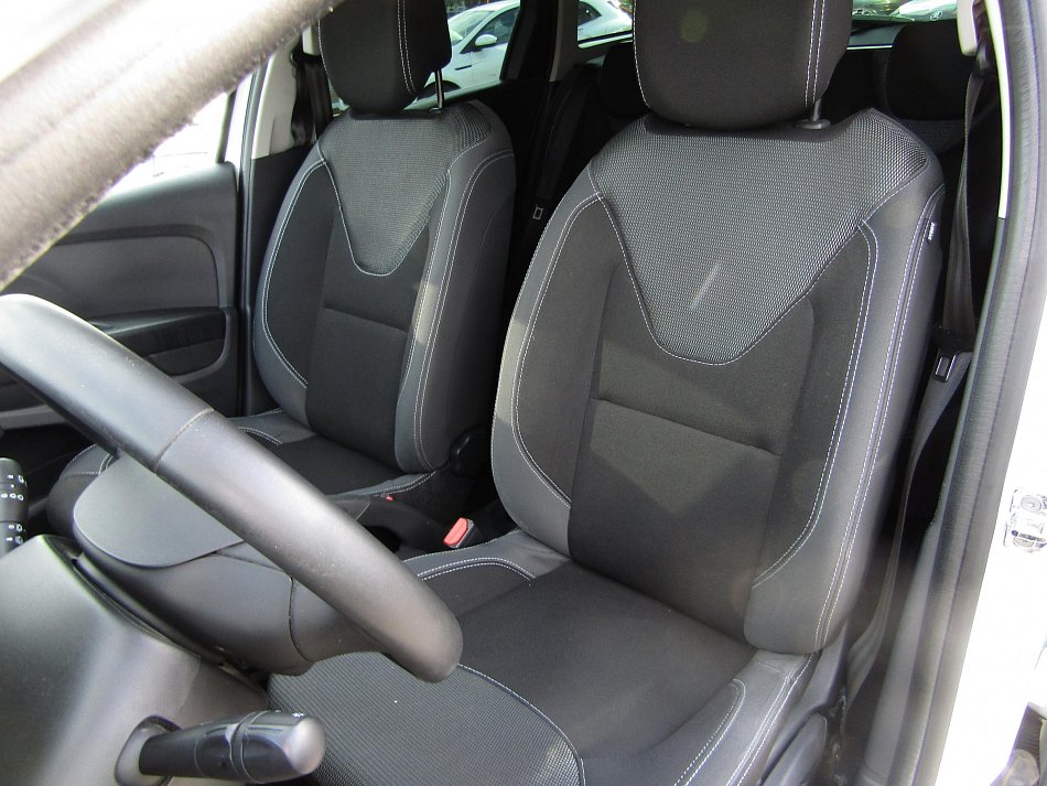 Renault Clio 1.2 i 16V 