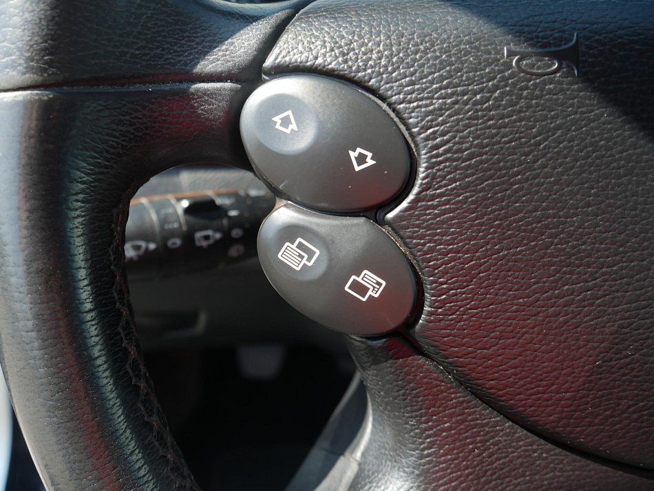 Mercedes-Benz Třída E 2.2 CDTi 