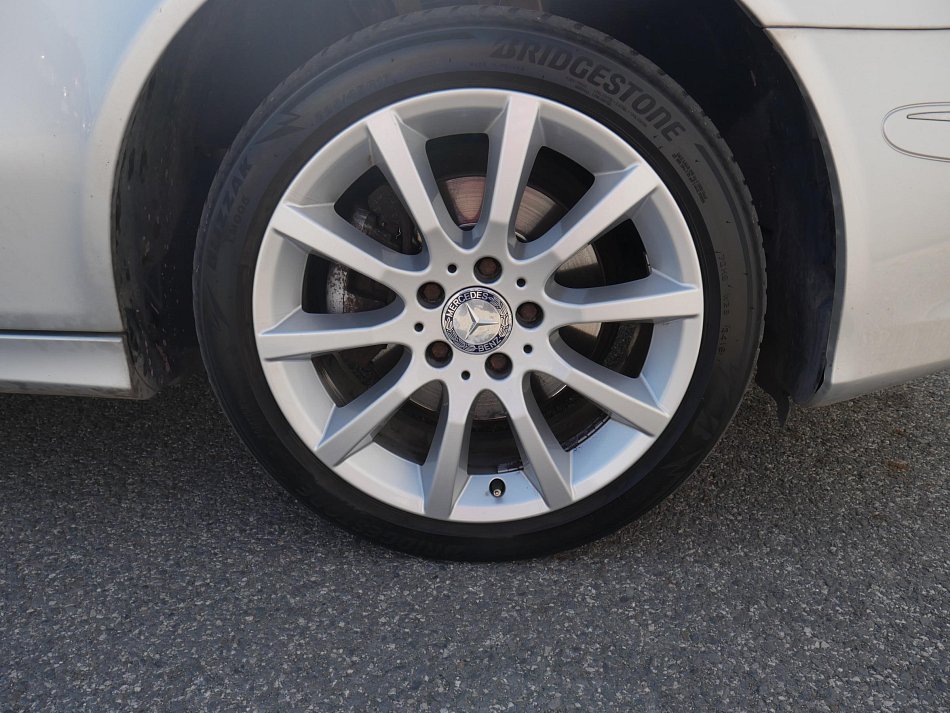 Mercedes-Benz Třída E 2.2 CDTi 