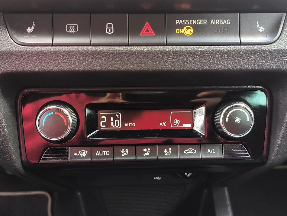 Škoda Fabia III 1.0 TSi Soleil