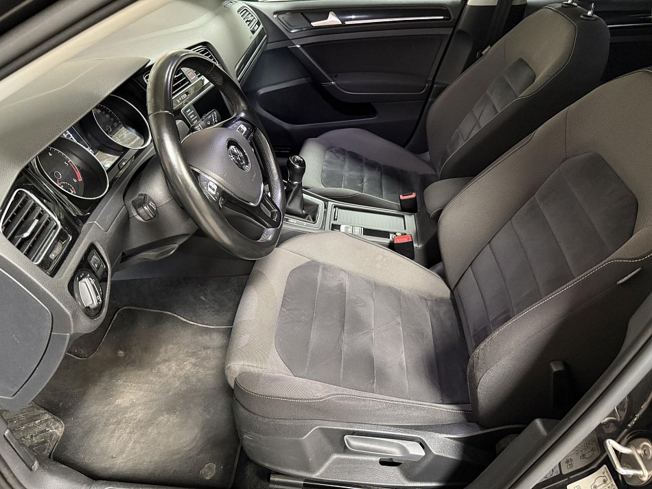 Volkswagen Golf 2.0TDi  VII