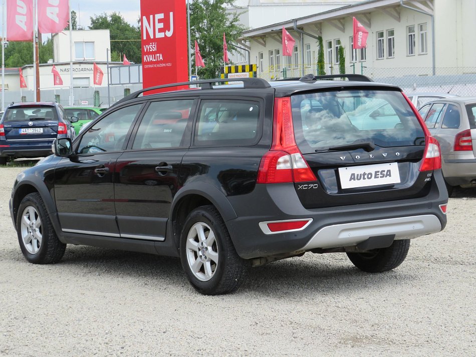 Volvo XC70 2.4 D5  AWD