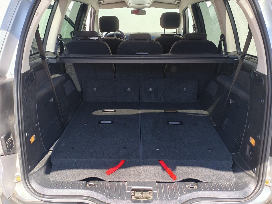 Ford Galaxy 2.0 TDi  7míst