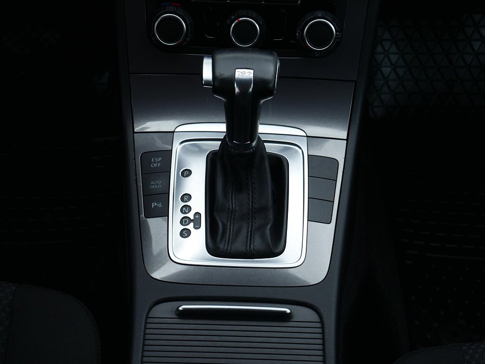Volkswagen Passat 2.0 TDi 