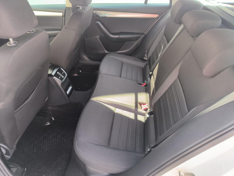 Škoda Octavia III 1.6 TDi Ambition