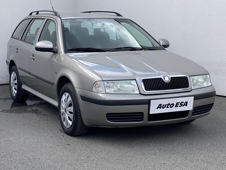 Škoda Octavia 1.6 i Tour