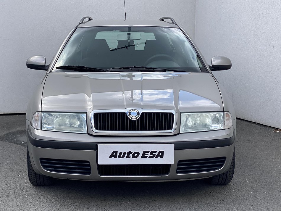 Škoda Octavia 1.6 i Tour