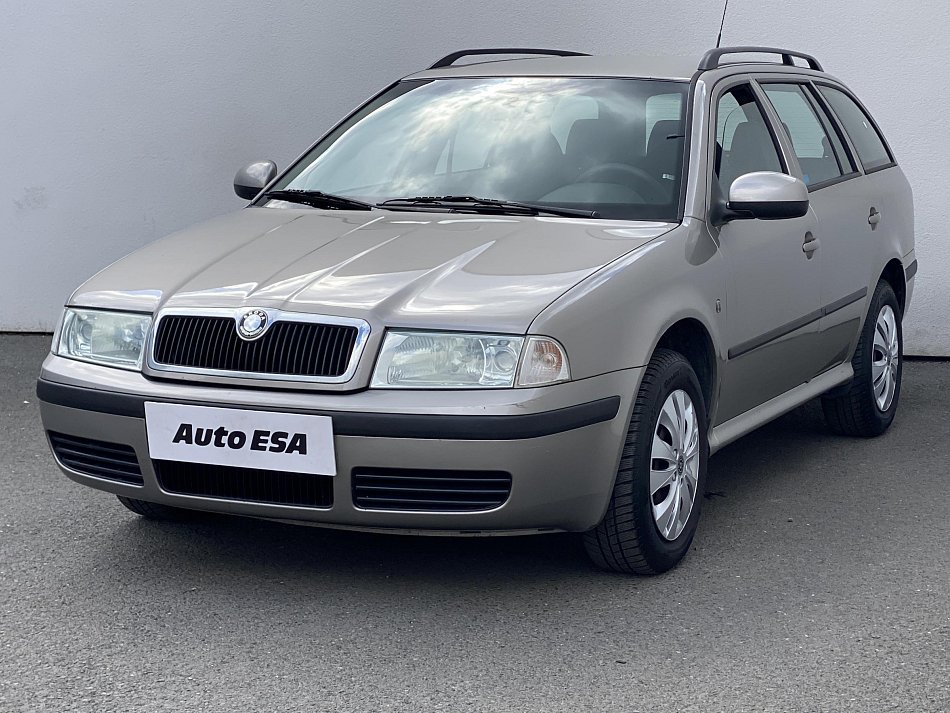 Škoda Octavia 1.6 i Tour
