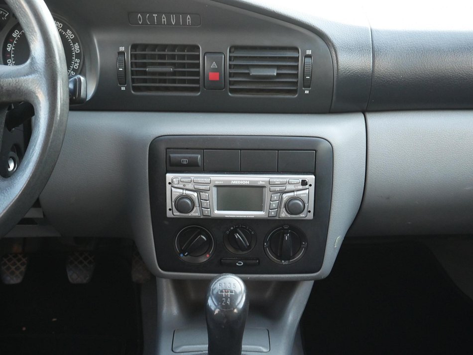 Škoda Octavia 1.6i 