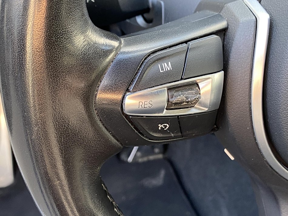 BMW Řada 1 1.5i M Paket 118i