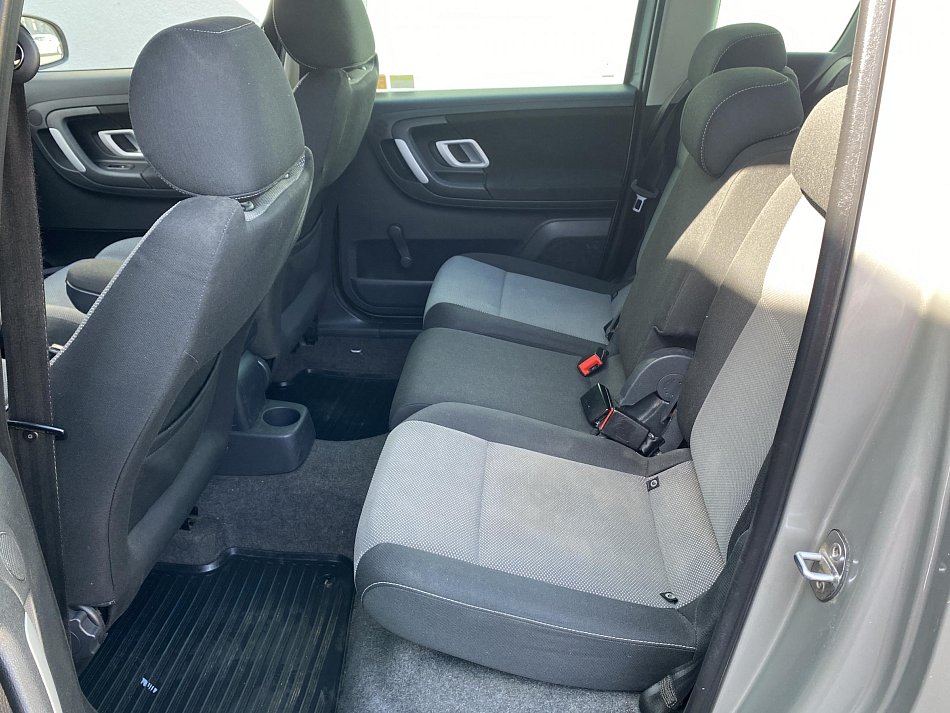 Škoda Roomster 1.6 i 