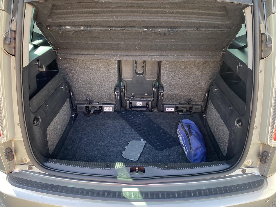 Škoda Roomster 1.6 i 