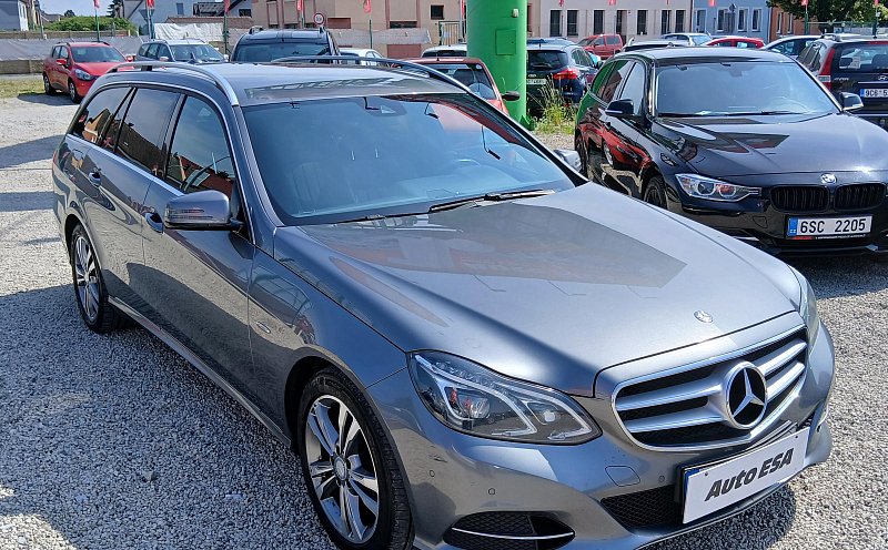Mercedes-Benz Třída E 2.2 CDi  E200